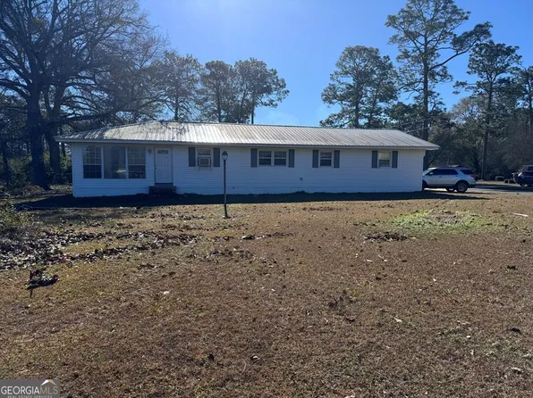445 Douglas Hwy, Hazlehurst, GA 31539