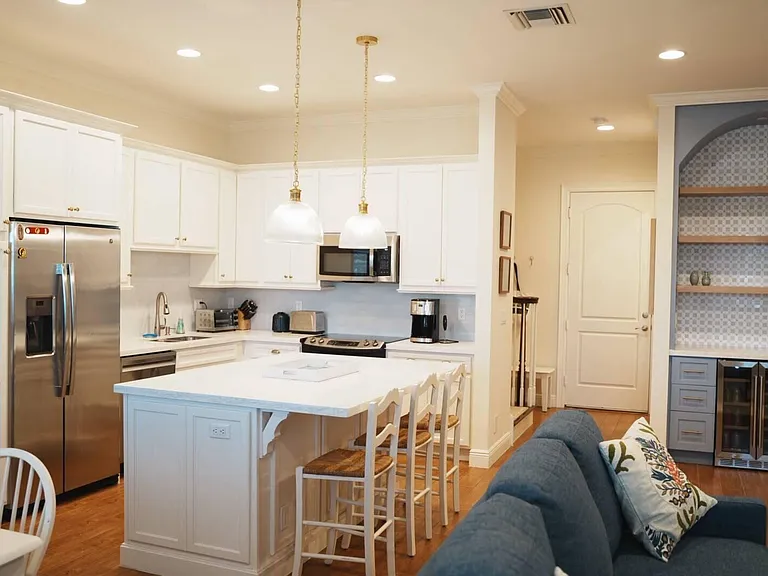 144 Ocean Breeze Dr — Photo 16