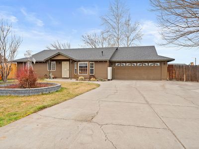 3169 SW Reindeer Ct, Redmond, OR, 97756