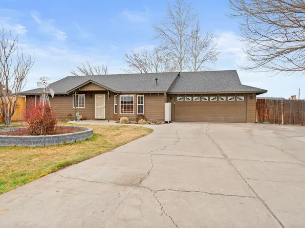 3169 SW Reindeer Ct, Redmond, OR 97756