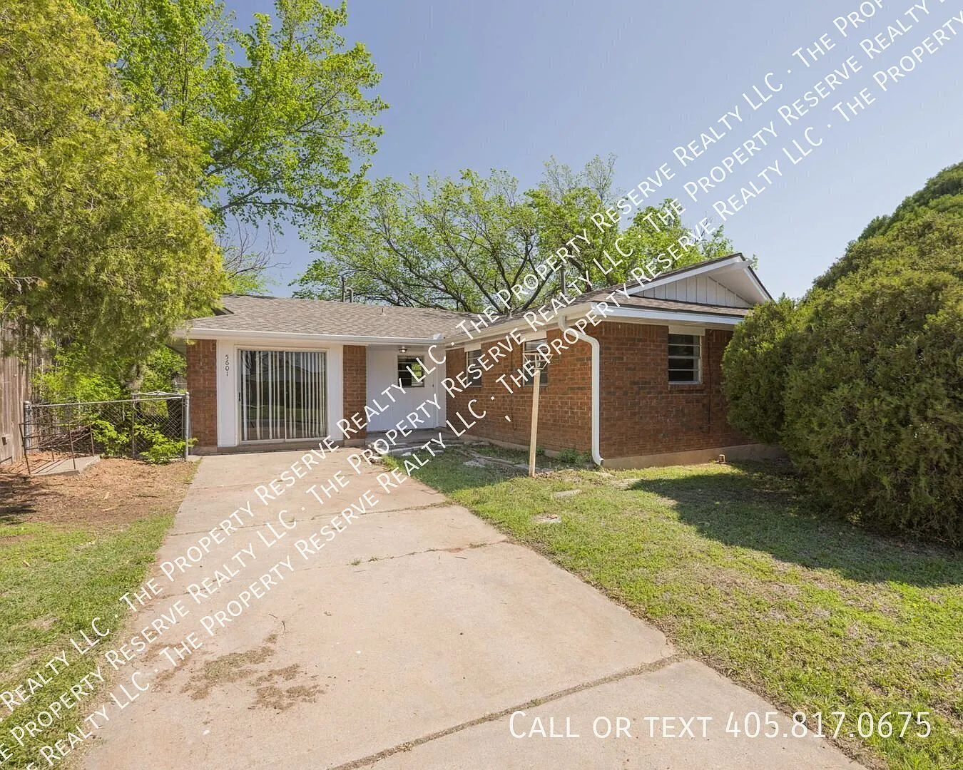3 bed, 2.0 bath, 1300 sqft, $1,100 — Photo 1