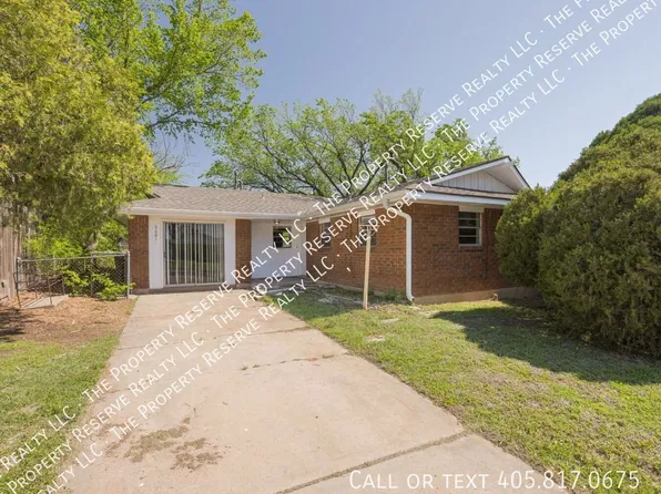 5601 NW Briarwood Dr, Lawton, OK 73505