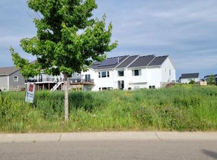 4405 Savanna Trl, Chaska, MN 55318