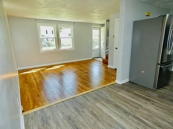 21 Saratoga Rd #21, North Kingstown, RI 02852
