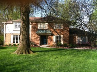 12 Lakeview Ct, Carmel, IN 46033
