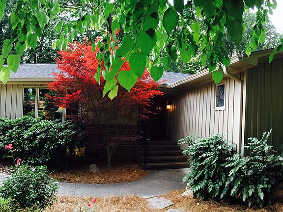 5th image of 1313 McDowell Dr