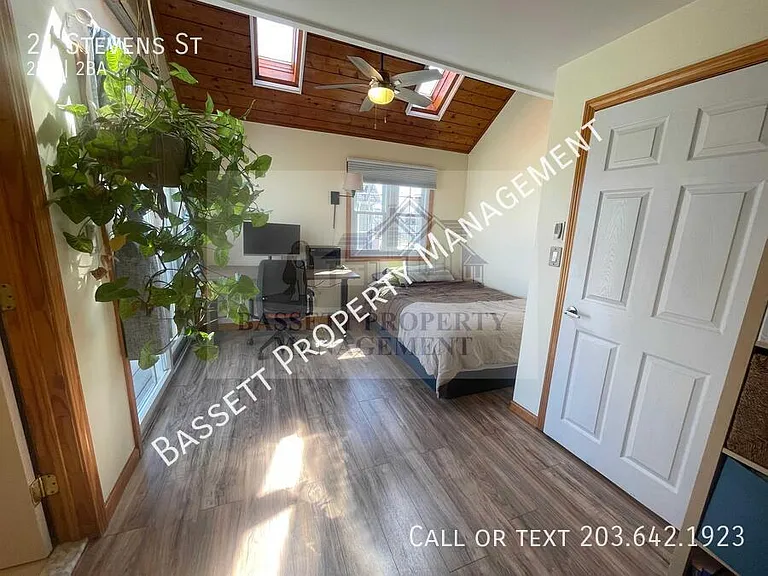 21 Stevens St — Photo 16