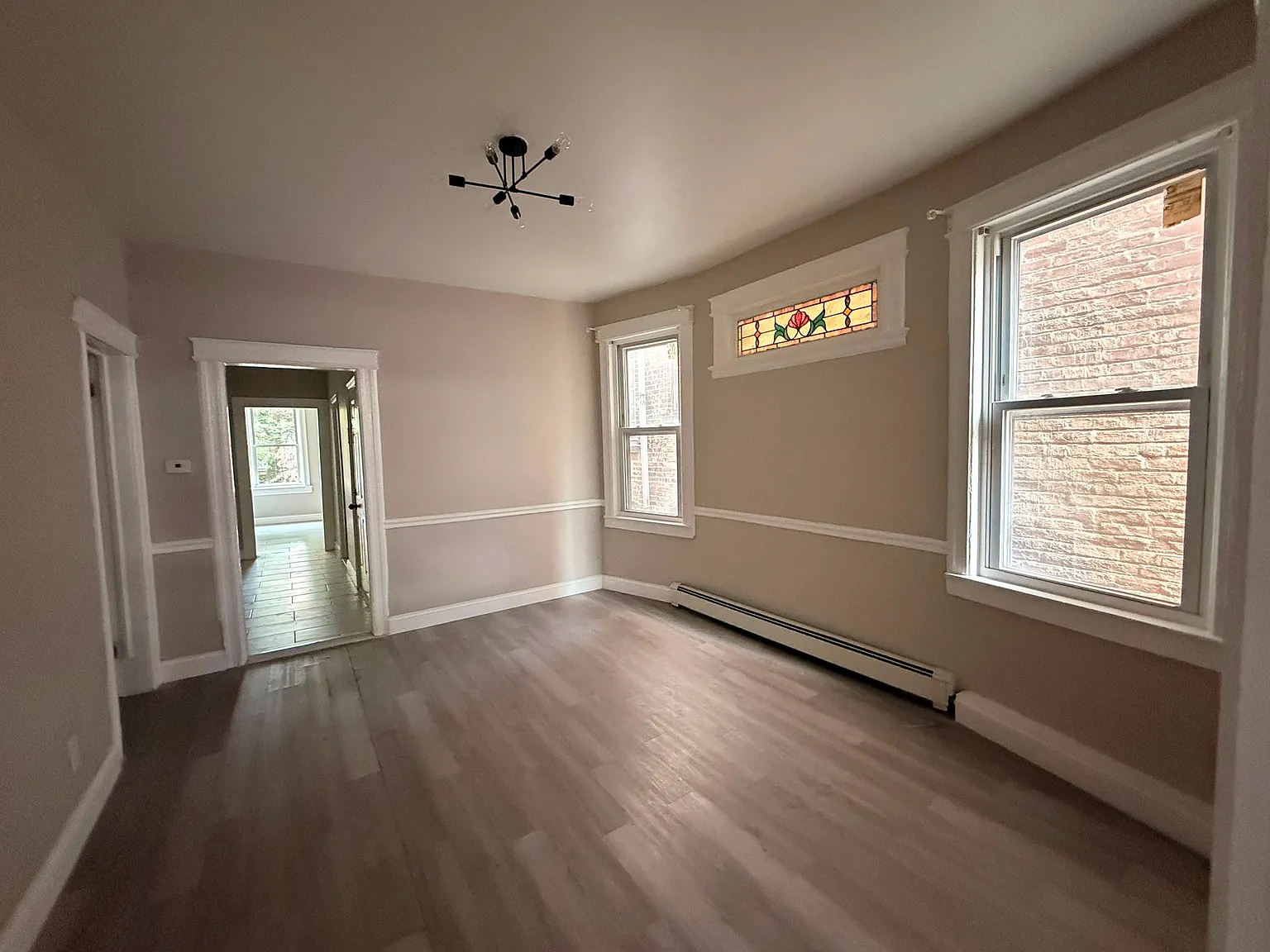 212 Bidwell Ave — Photo 3