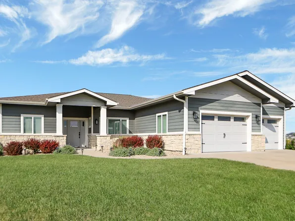 5516 Colbert Hills Dr, Manhattan, KS 66503