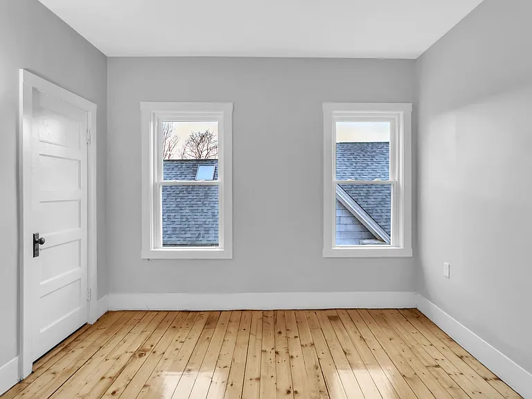 863 Chicopee St #3R — Photo 10