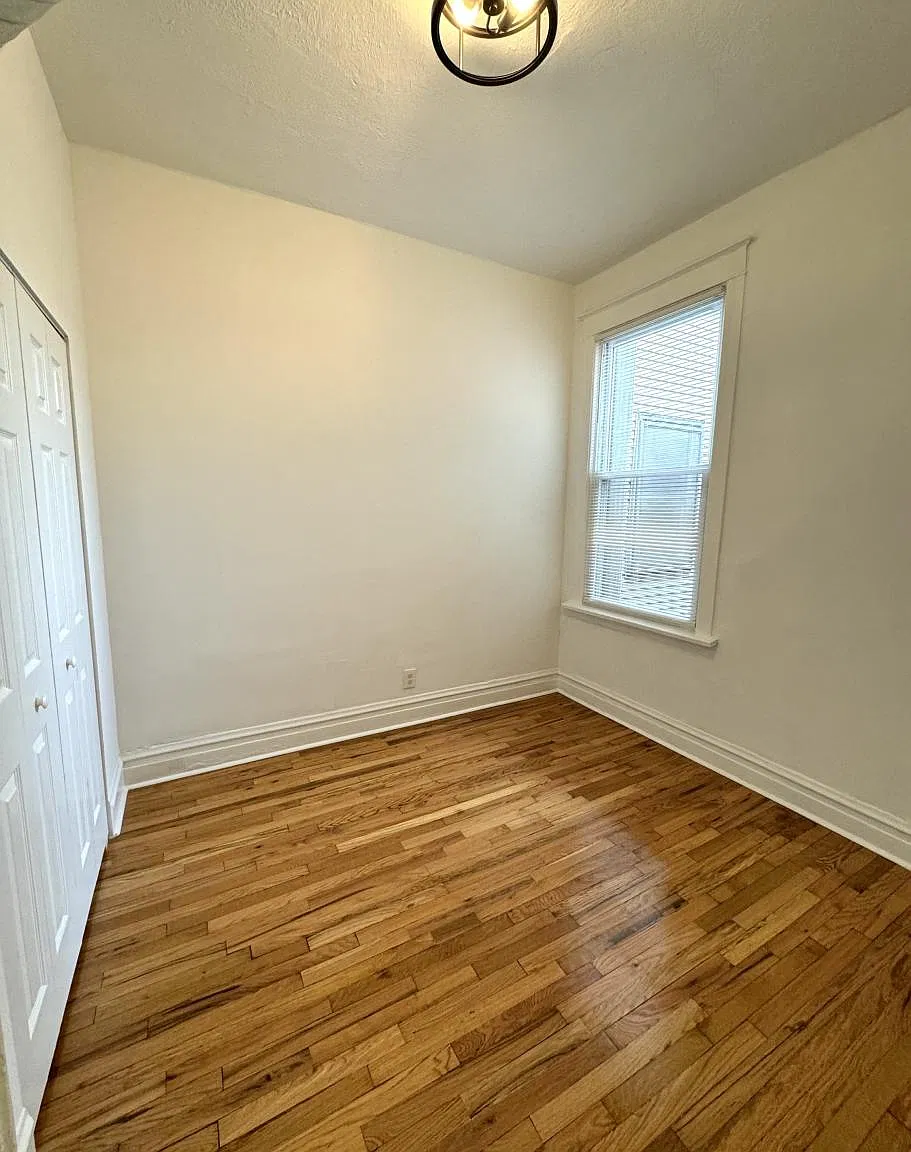 2 bed, 1080 sqft, $1,585 — Photo 4