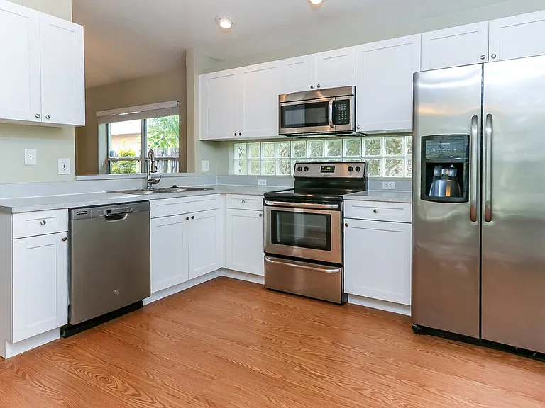 6285 Lauderdale St — Photo 7