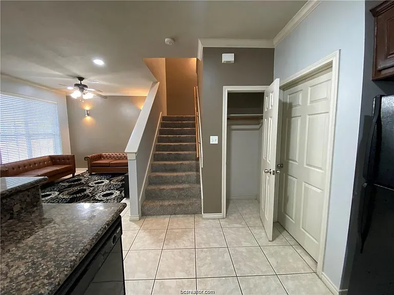 212 Forest Dr — Photo 13