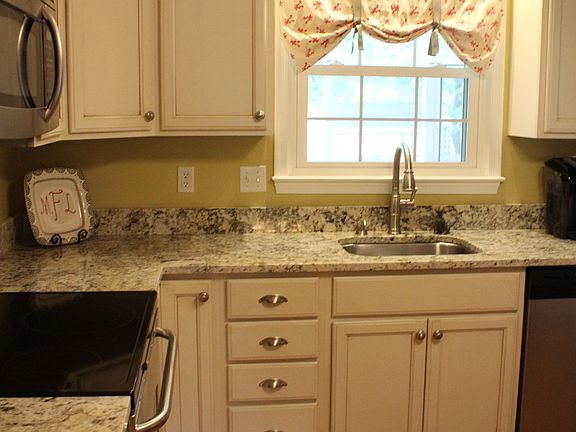 3rd image of 4812 Croft Ct