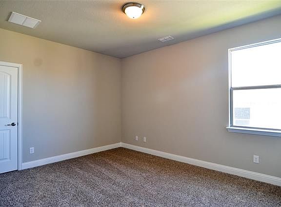 3rd image of 3431 Meadowside Dr