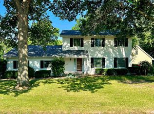 1872 N Broad St, Galesburg, IL 61401