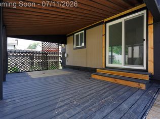 6864 Cornell St, Taylor, MI 48180