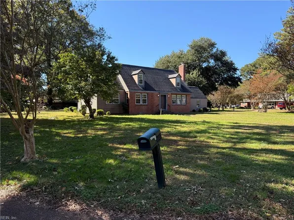 6040 Lake Terrace Cir, Norfolk, VA 23502