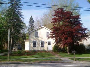 7 High St, Ashaway, RI 02804