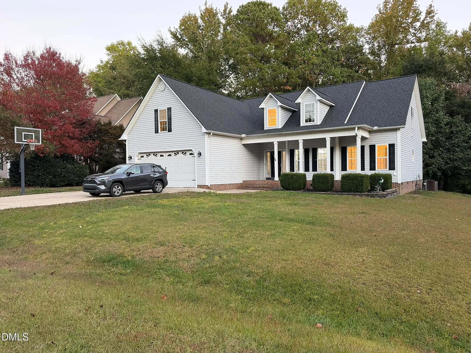 3 bed, 2.0 bath, $2,985 — Photo 1