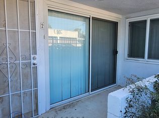 912 E. La Palma Dr., Inglewood, CA 90301
