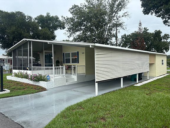 3rd image of 3601 Wonderland Park Ln
