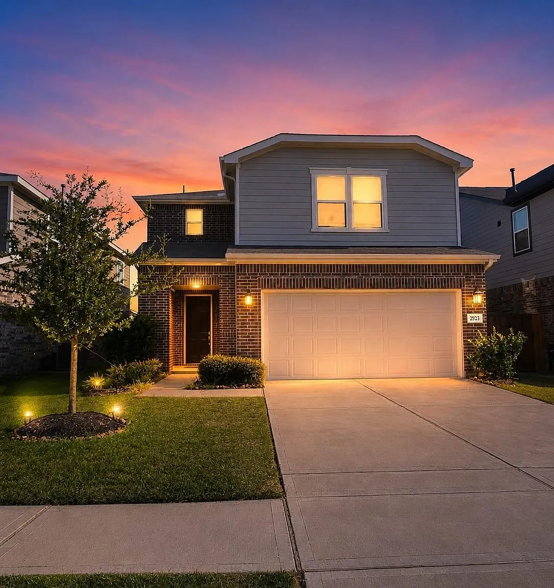 4 bed, 2.5 bath, 2650 sqft, $2,600 — Photo 1