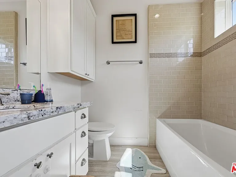 30429 Morning View Dr — Photo 24
