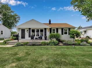 5060 Hall Dr, Hamburg, NY 14075