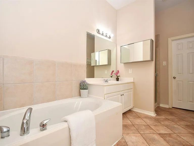 20916 Sunrise Pine View Ln — Photo 21