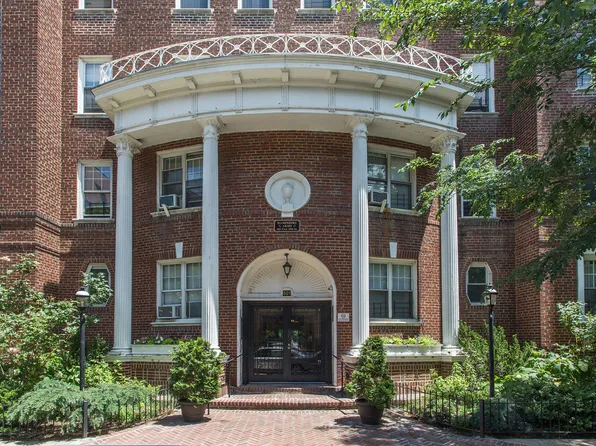 601 East 19th Street image 6 of 6