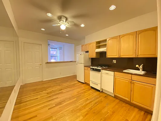 Rented by Best Apartments North Inc | media 26