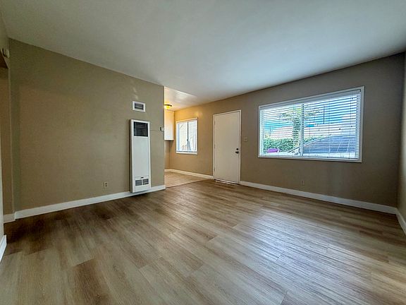 4th image of 3622 E 11th St APT 3