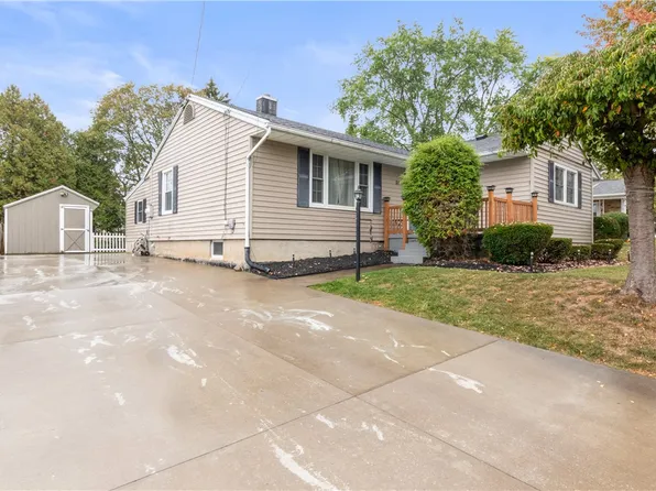 33 Bennett St, Geneva, NY 14456