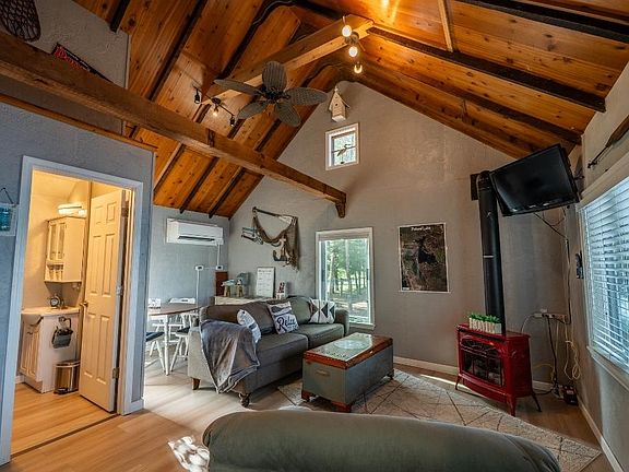 5th image of 18622 Smokey Lake Ln