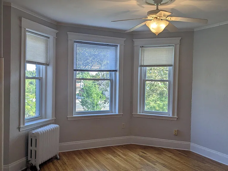 1641 Commonwealth Ave — Photo 1