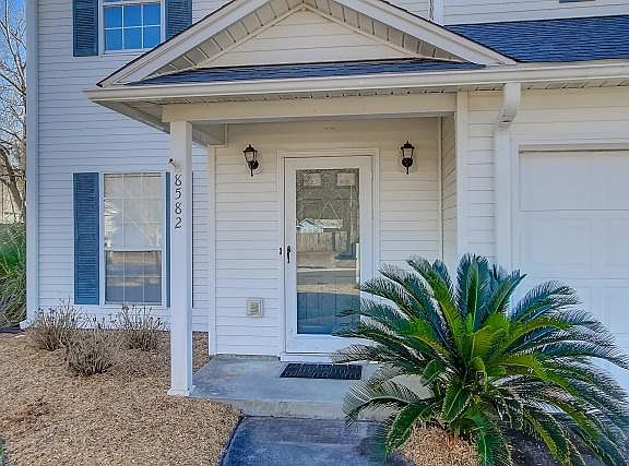 4th image of 8582 Brookforest Dr