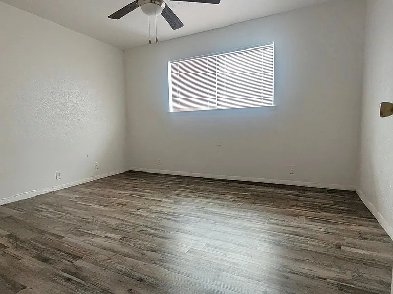 4609 Monarch St — Photo 12