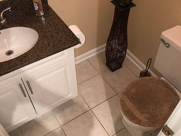 5th image of 9239 Woodbury Ct