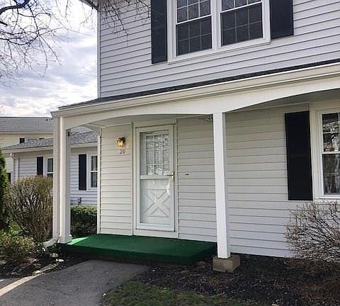 3rd image of 20 Foxcroft Trl