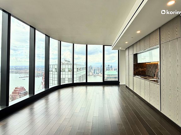 4th image of 125 Greenwich St #72D