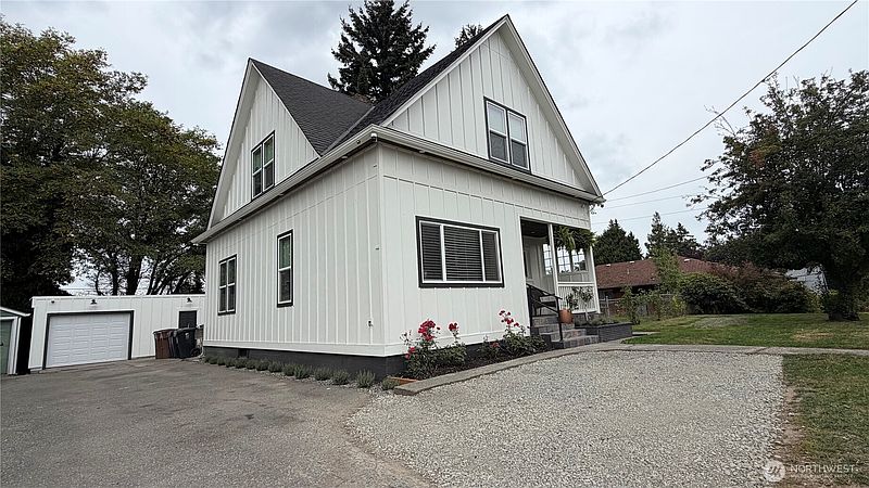3rd image of 6512 Pacific Avenue