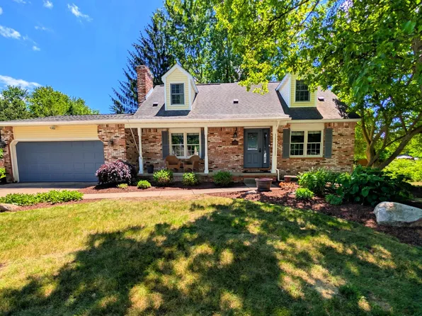 1536 Suzanne Ct, Flushing, MI 48433
