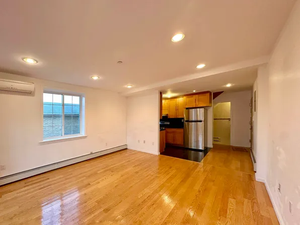 69 Bay 20th Street image 19 of 23