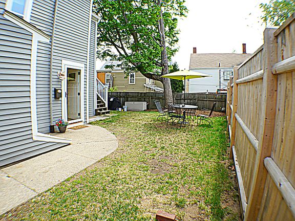 3rd image of 5 Olive St