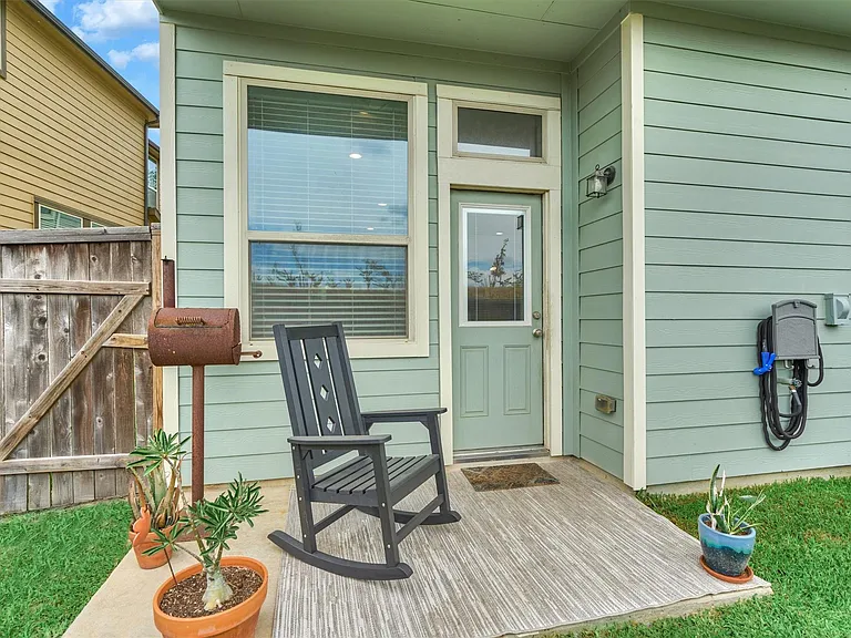207 Biltmore Loop — Photo 16