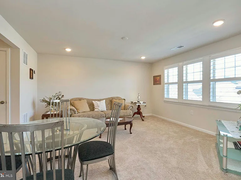 15563 Blue Lotus Ln — Photo 26