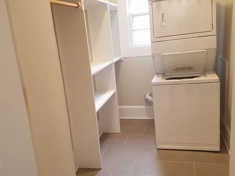 422 Pembroke Ave #4 — Photo 12