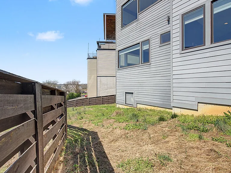 118B Fern Ave #B — Photo 40