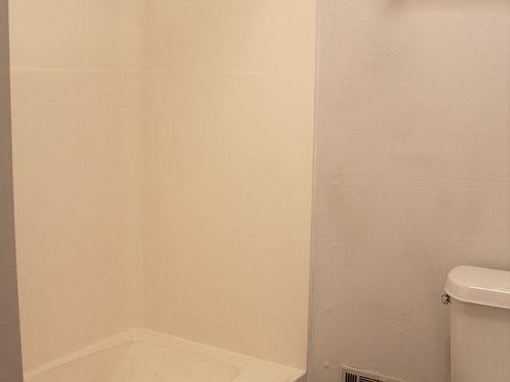 2nd image of 1220 Helena Dr #B